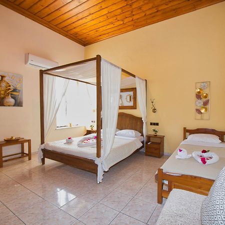 Naftilos Guest House Кала Нера Екстериор снимка