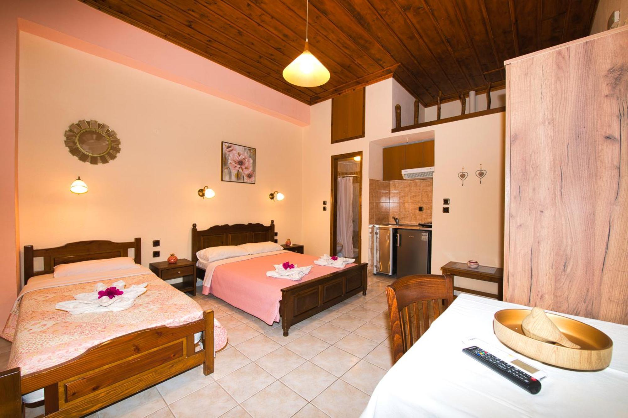 Naftilos Guest House Кала Нера Екстериор снимка